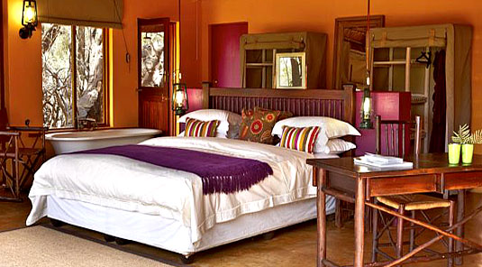 Jaci's Safari Lodge - Madikwe Game Reserve - Safari Suite Bedroom