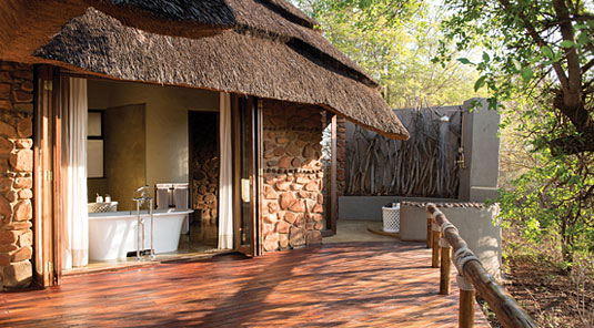 Little Madikwe Hills - Madikwe Game Reserve - Luxury Bathroom View 