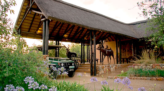 Mateya Safari Lodge - Madikwe Game Reserve - Lodge Entrance