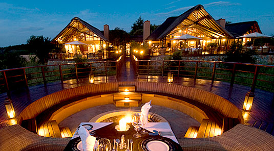 Mateya Safari Lodge - Madikwe Game Reserve - Evening Dining with view of Lodge