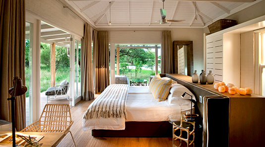 Farm House, Suite with Deck - Morukuru Lodge - Madikwe Game Reserve