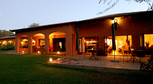 Main Lodge Patio - The Bush House - Madikwe Game Park